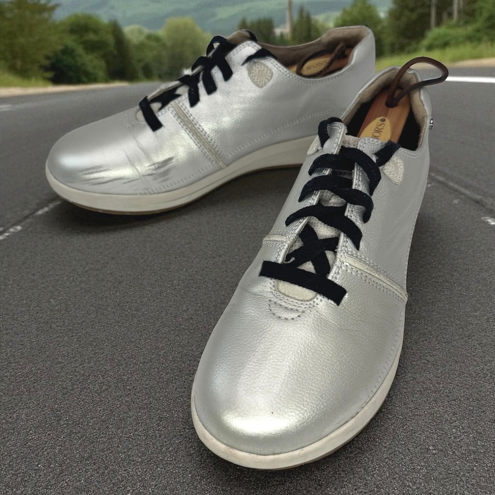 Revere‎ Crete Shoes Women 9M Silver Metallic Leather Comfort Slip *Blemishes 40